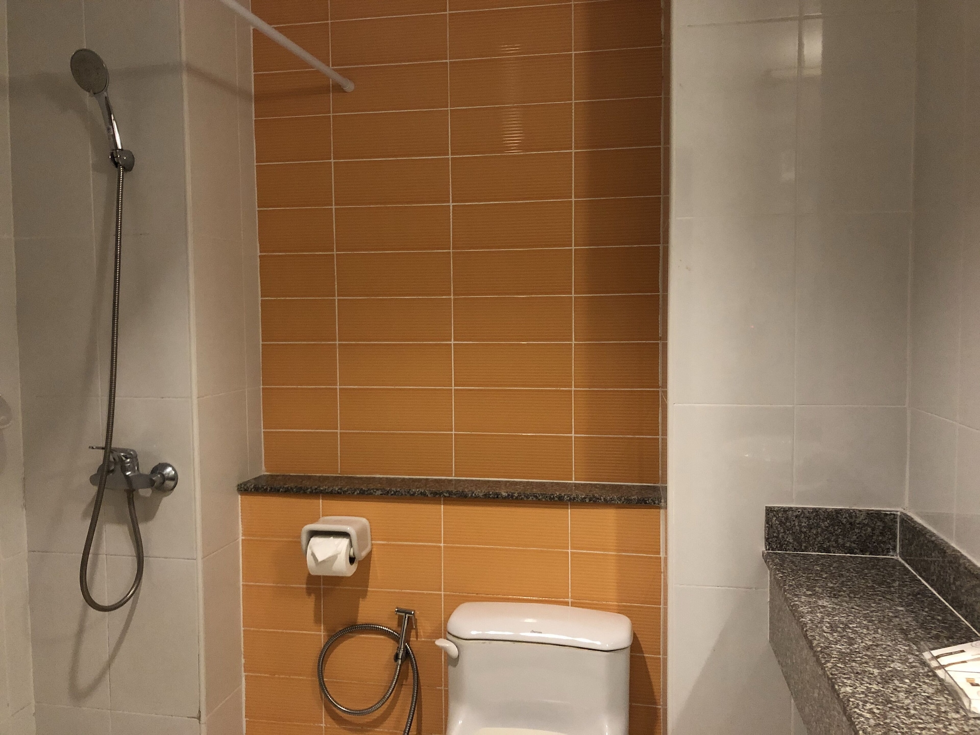 golden sea pattaya hotel