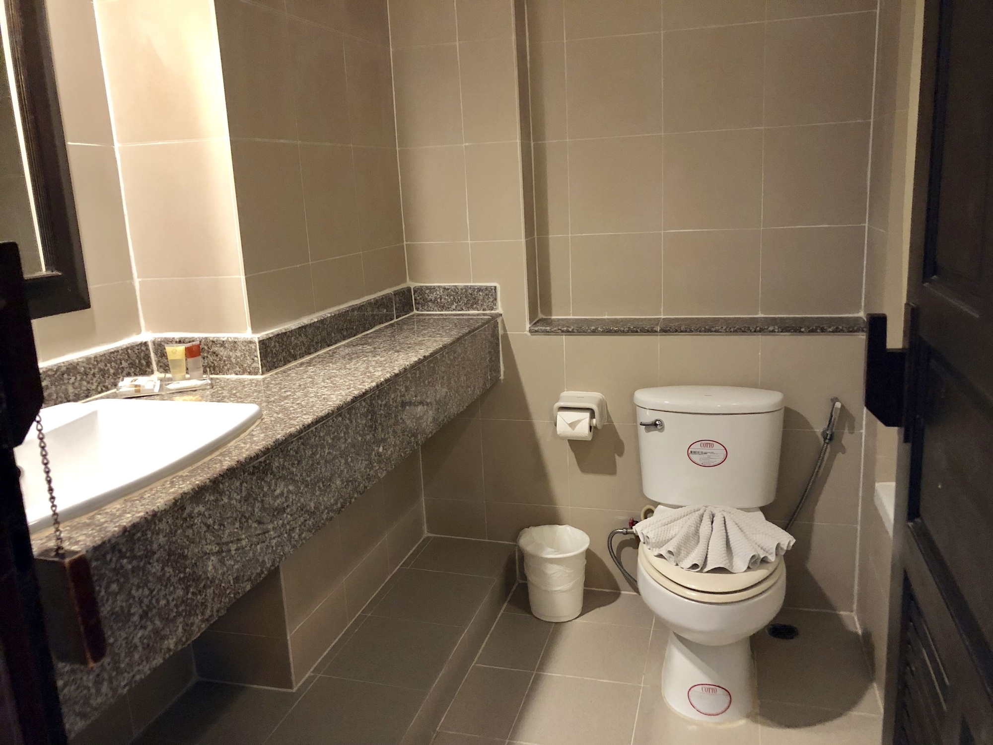 golden sea pattaya hotel