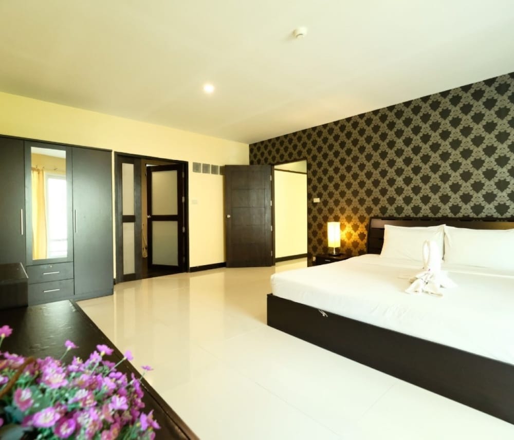 jomtien plaza residence