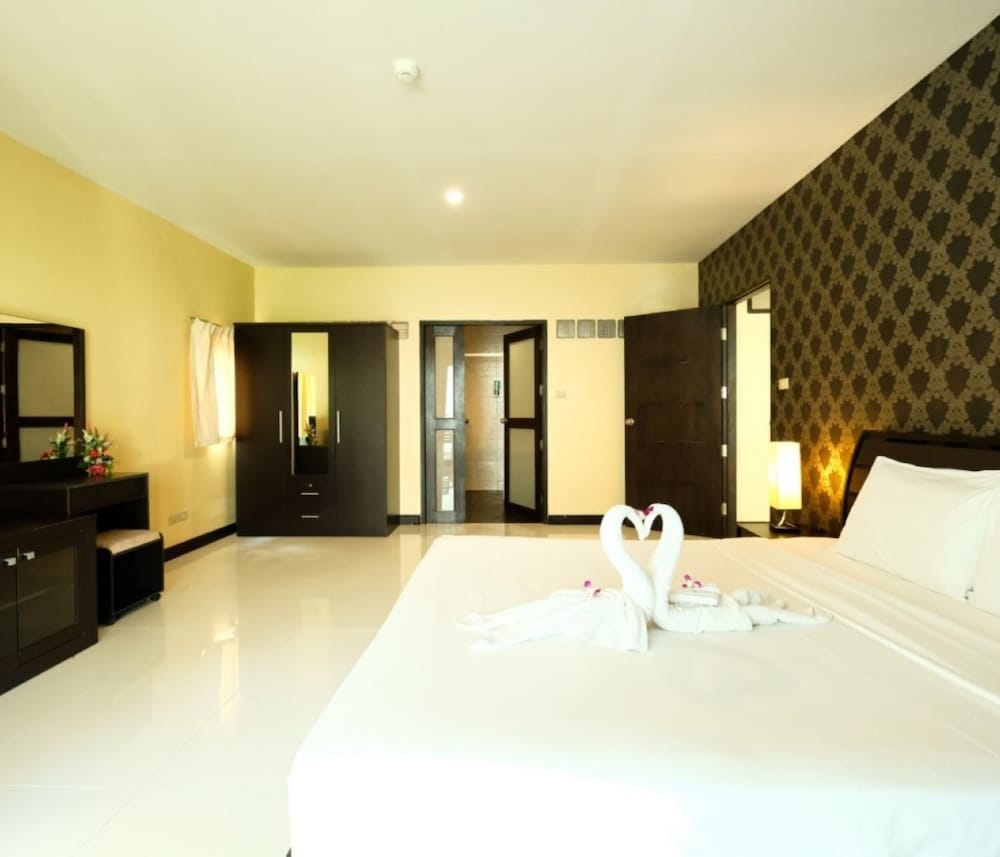 jomtien plaza residence