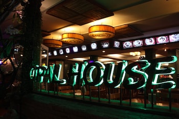 opal house hotel and restaurant