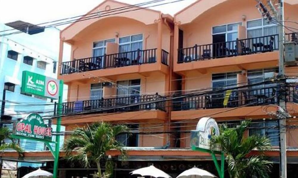 opal house hotel and restaurant