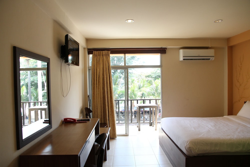 opal house hotel and restaurant