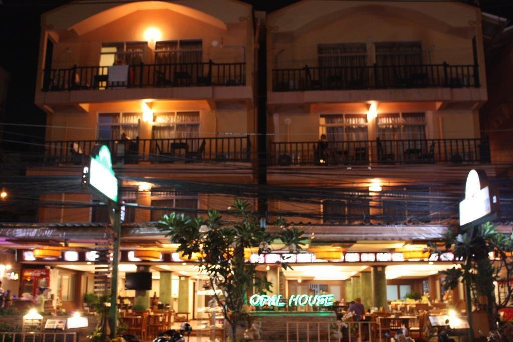 opal house hotel and restaurant