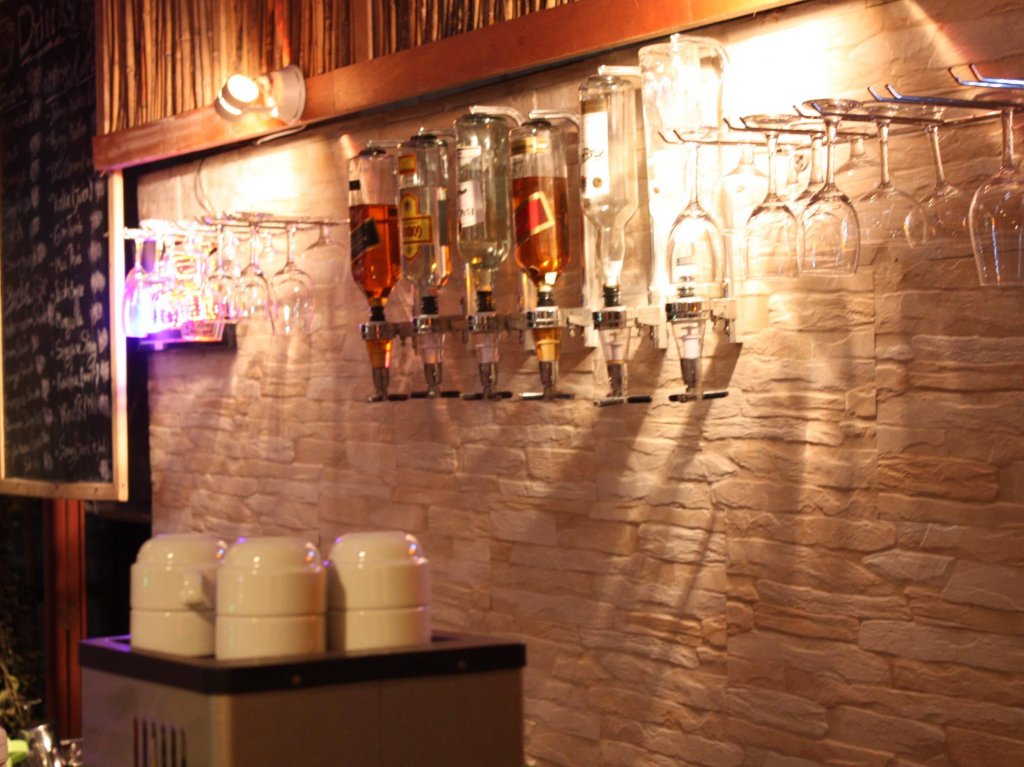 opal house hotel and restaurant