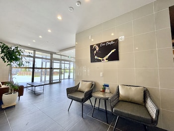 coral palace onna by sunset avenue