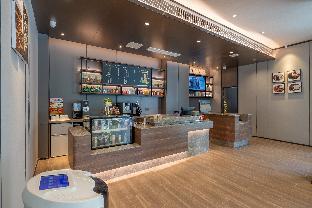 hanting hotel xichang moon lake wetland park