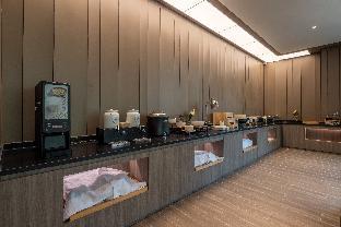 hanting hotel xichang moon lake wetland park