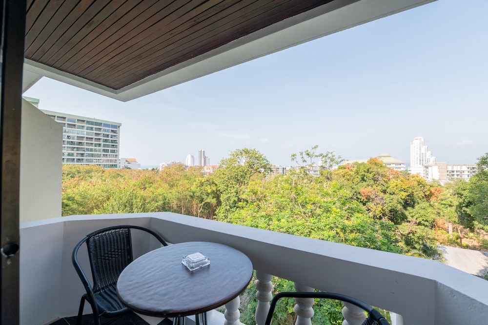 hillside resort pattaya