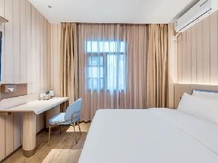 hanting hotel changzhong changhong road metro station