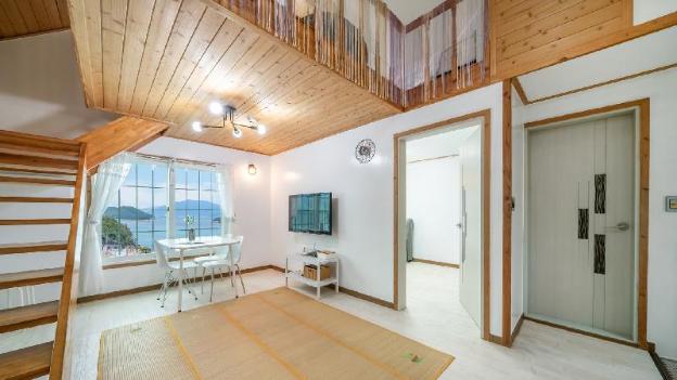 yeosu dulggot pension