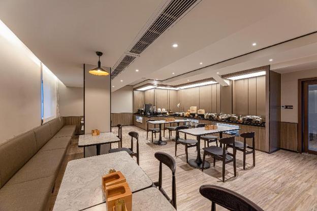 hanting hotel chizhou dongzhi county