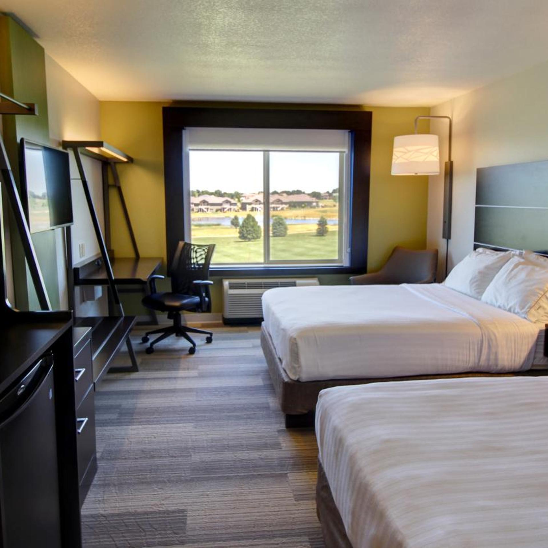 holiday inn express and suites sioux center by ihg