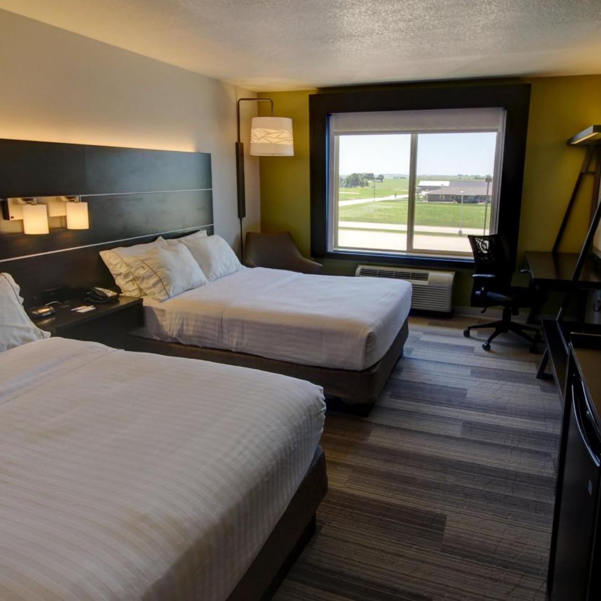 holiday inn express and suites sioux center by ihg