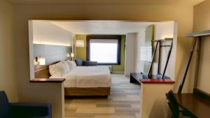 holiday inn express and suites sioux center by ihg