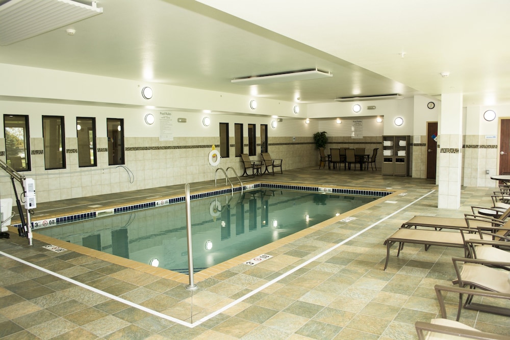 holiday inn express and suites mason city by ihg