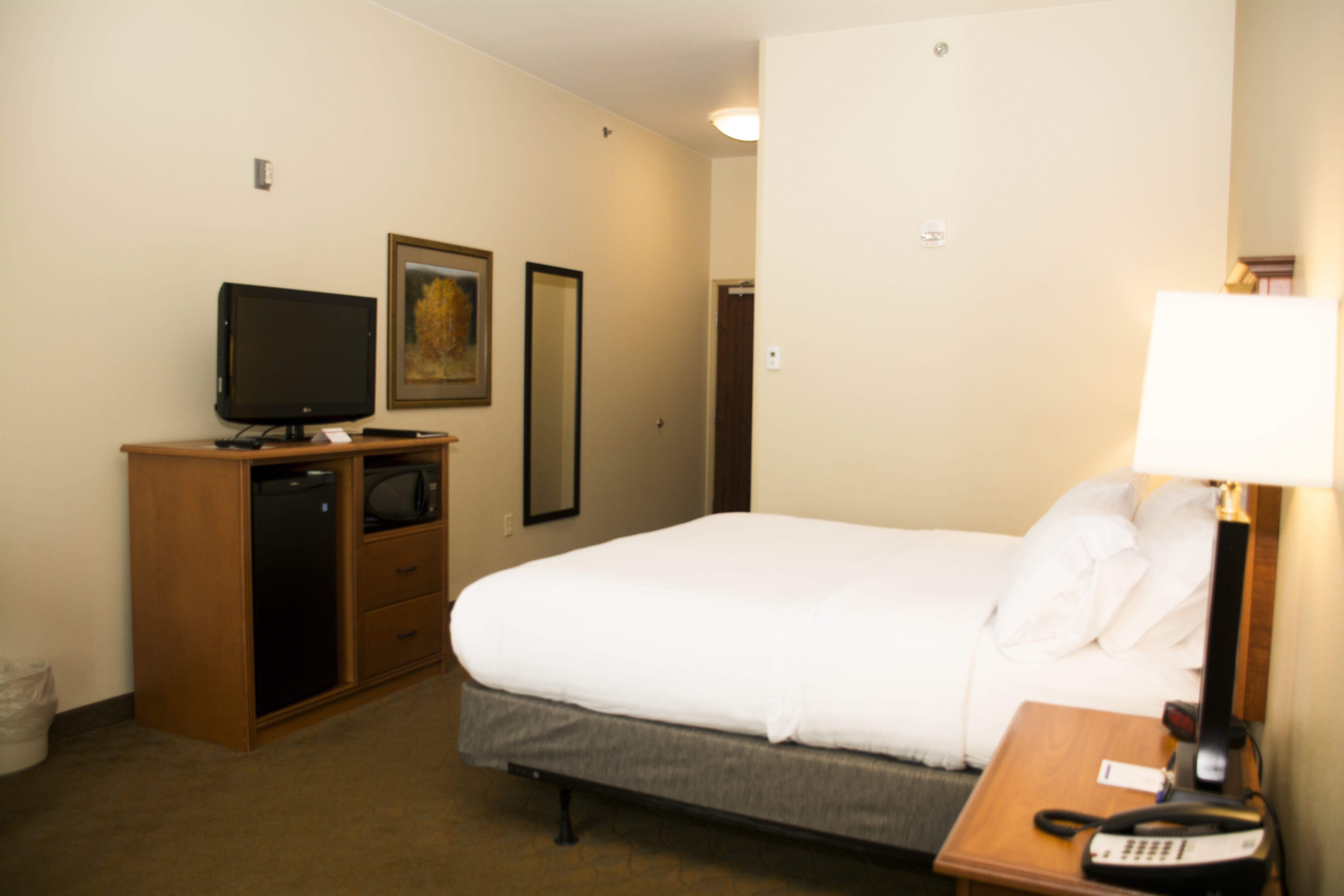 holiday inn express and suites mason city by ihg