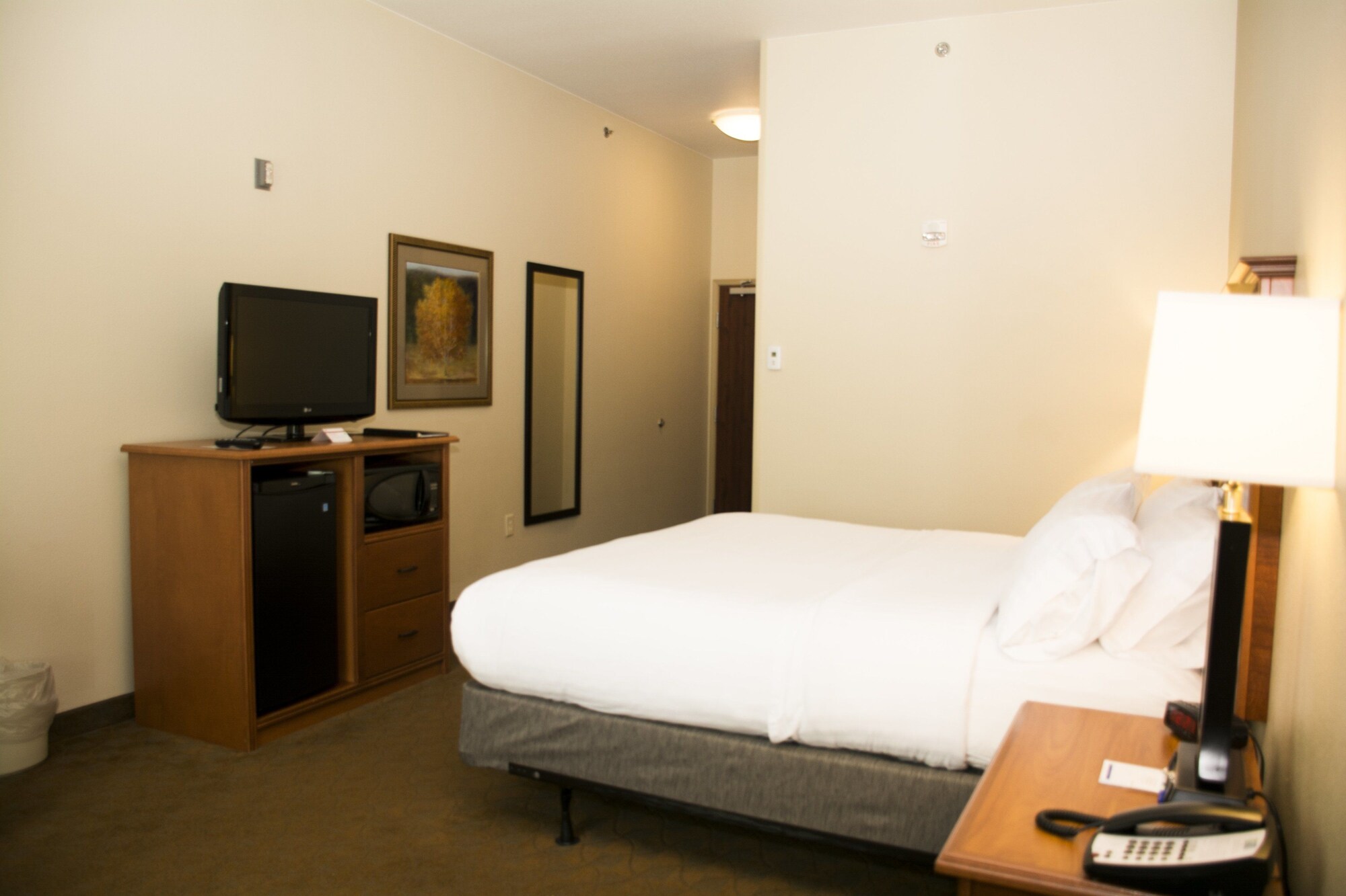 holiday inn express and suites mason city by ihg