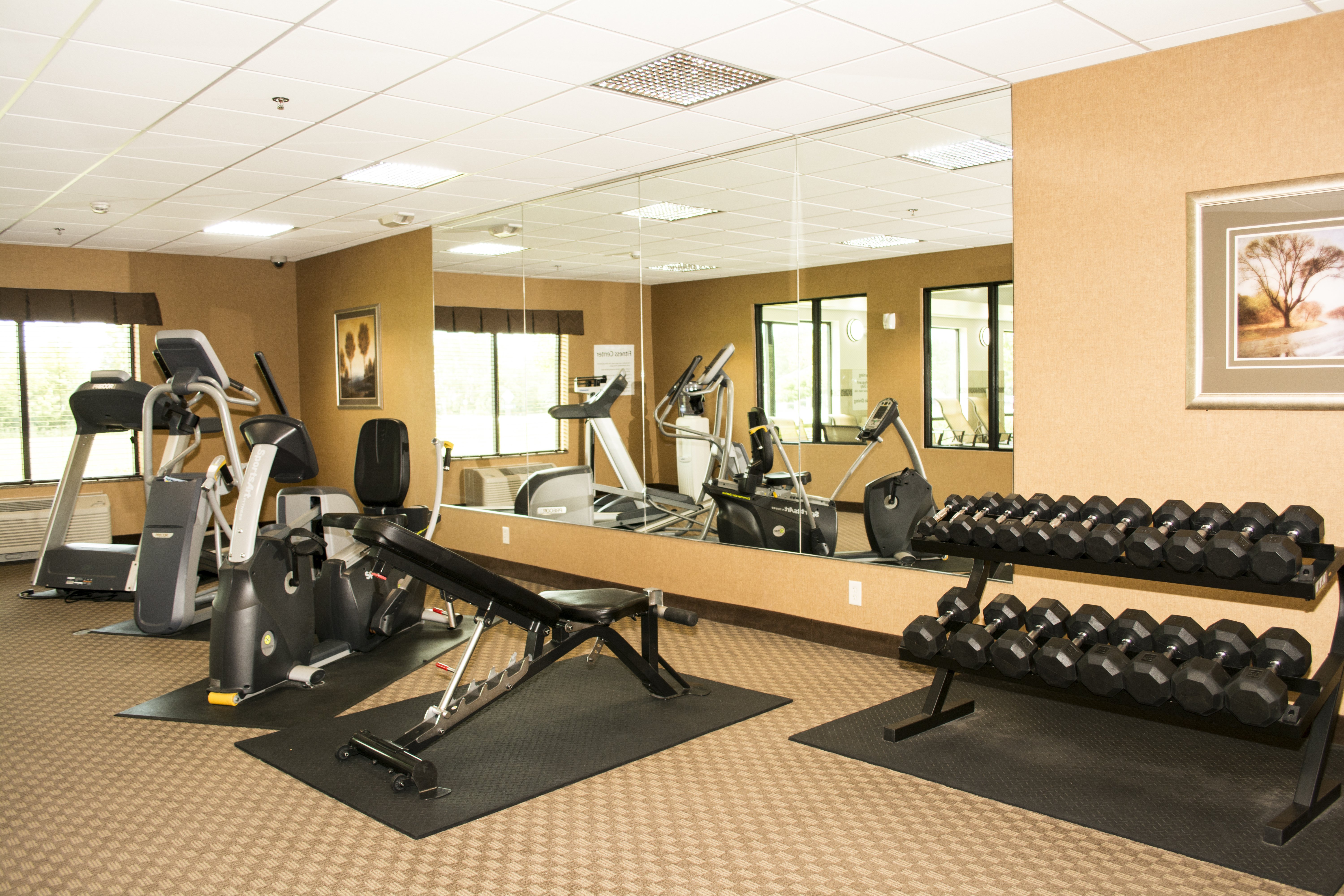 holiday inn express and suites mason city by ihg