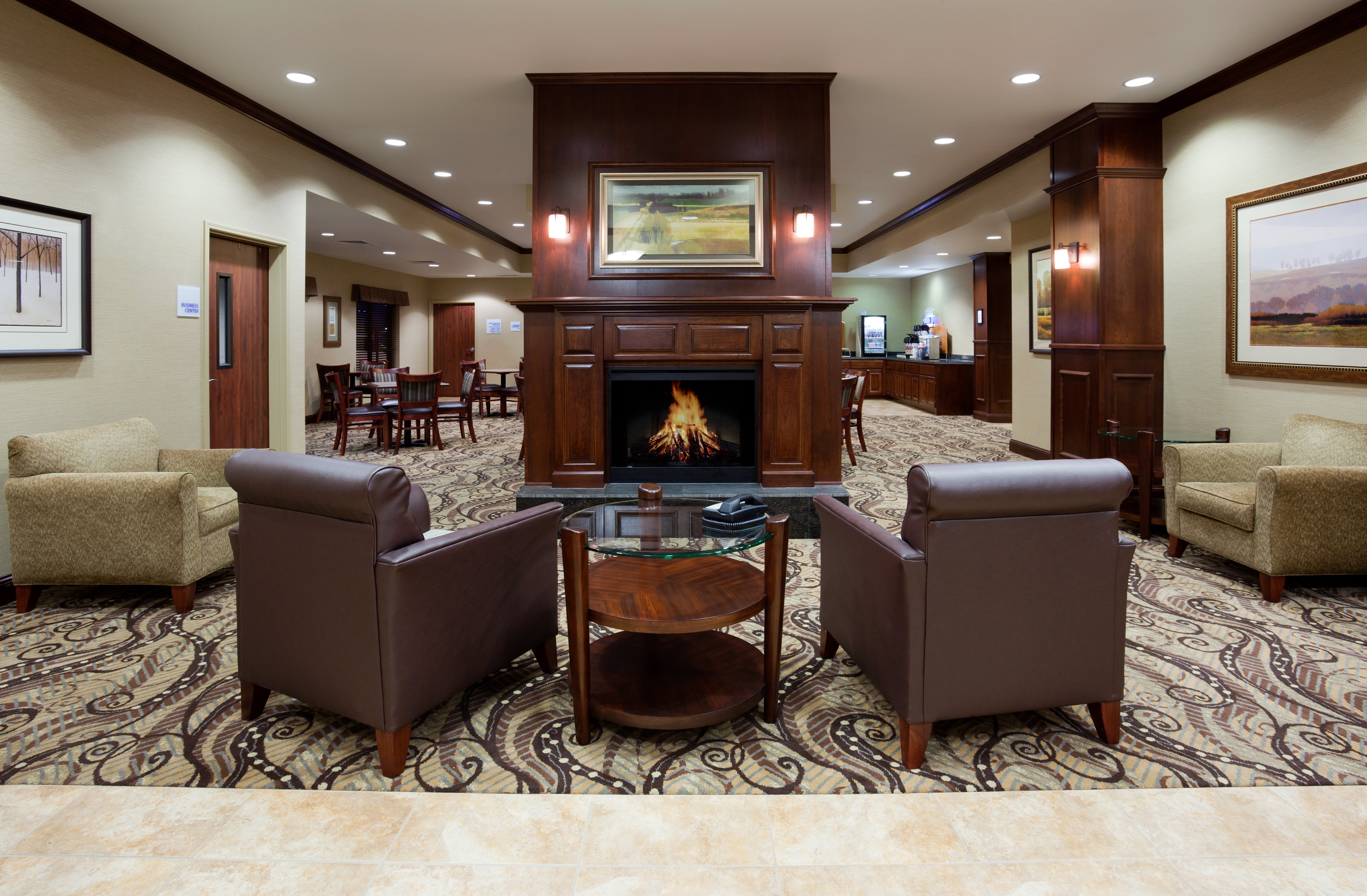 holiday inn express and suites mason city by ihg