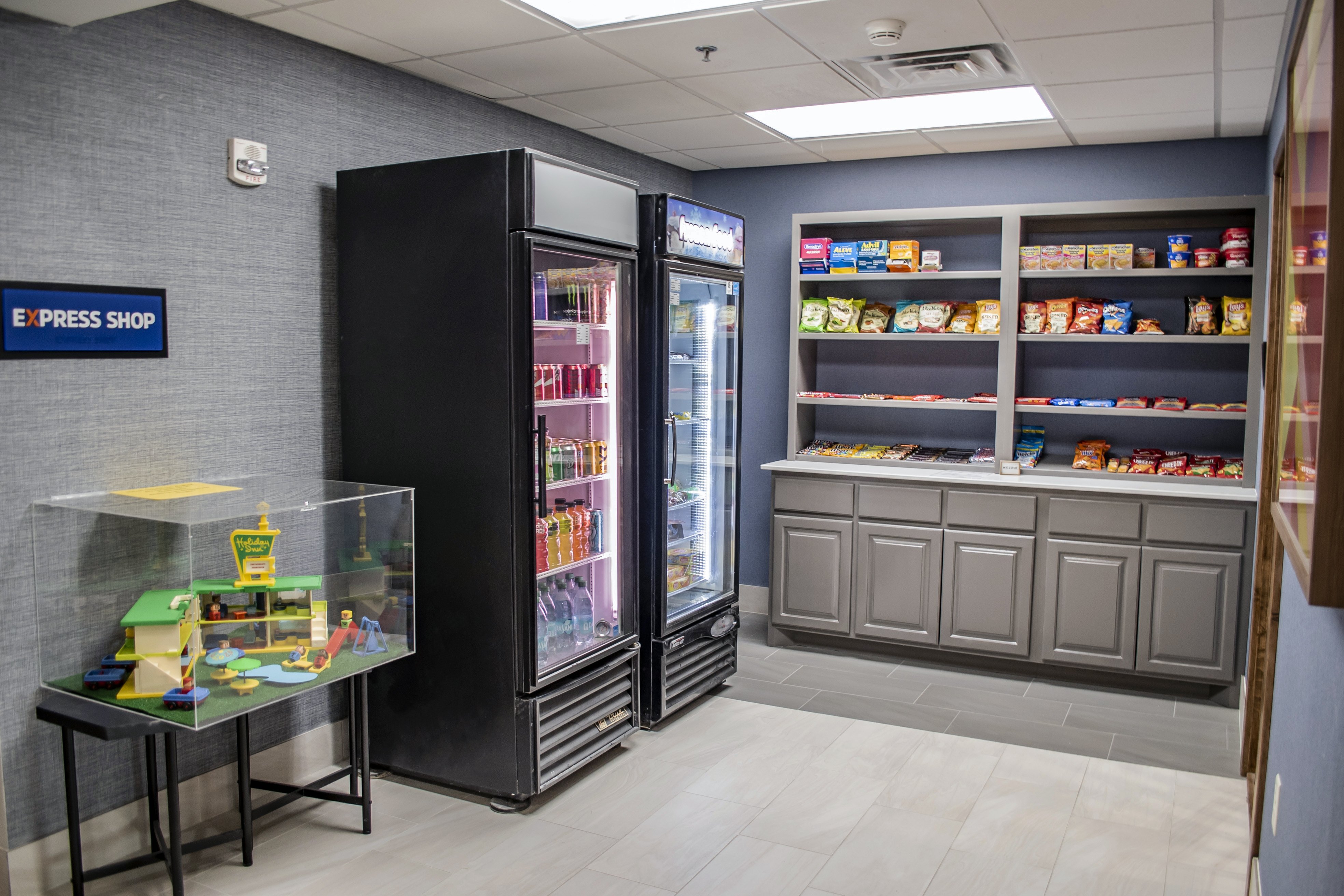 holiday inn express and suites mason city by ihg