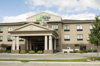 holiday inn express and suites mason city by ihg