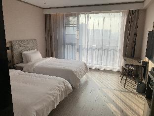 hanting hotel wuhan optics valley youth club