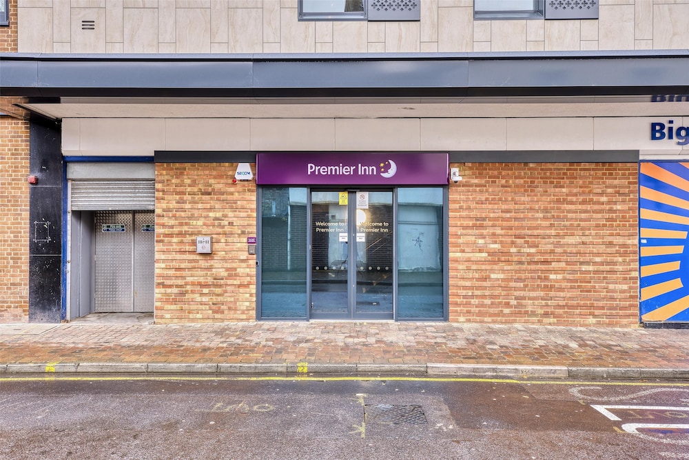 premier inn london romford town centre