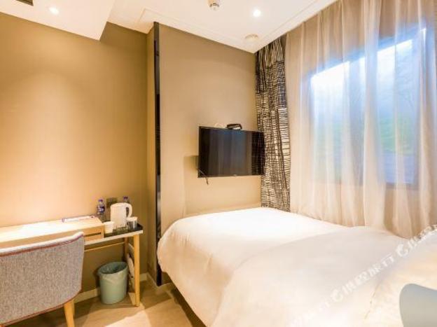 home inn neo shenzhen nanshan coast city nanyou metro station