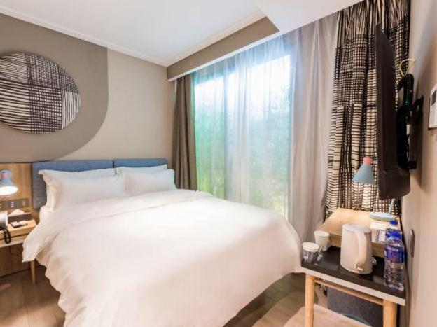 home inn neo shenzhen nanshan coast city nanyou metro station