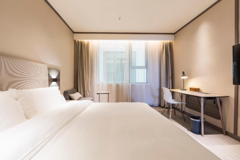 hanting hotel zhengzhou south longhu shawoli metro station