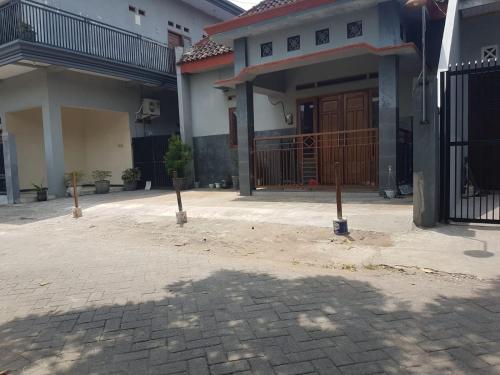 selaras kost syariah