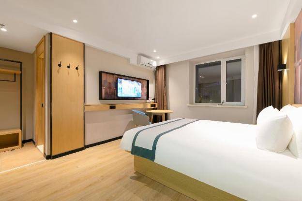 nihao hotel harbin railway station central street