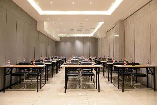 nihao hotel harbin railway station central street