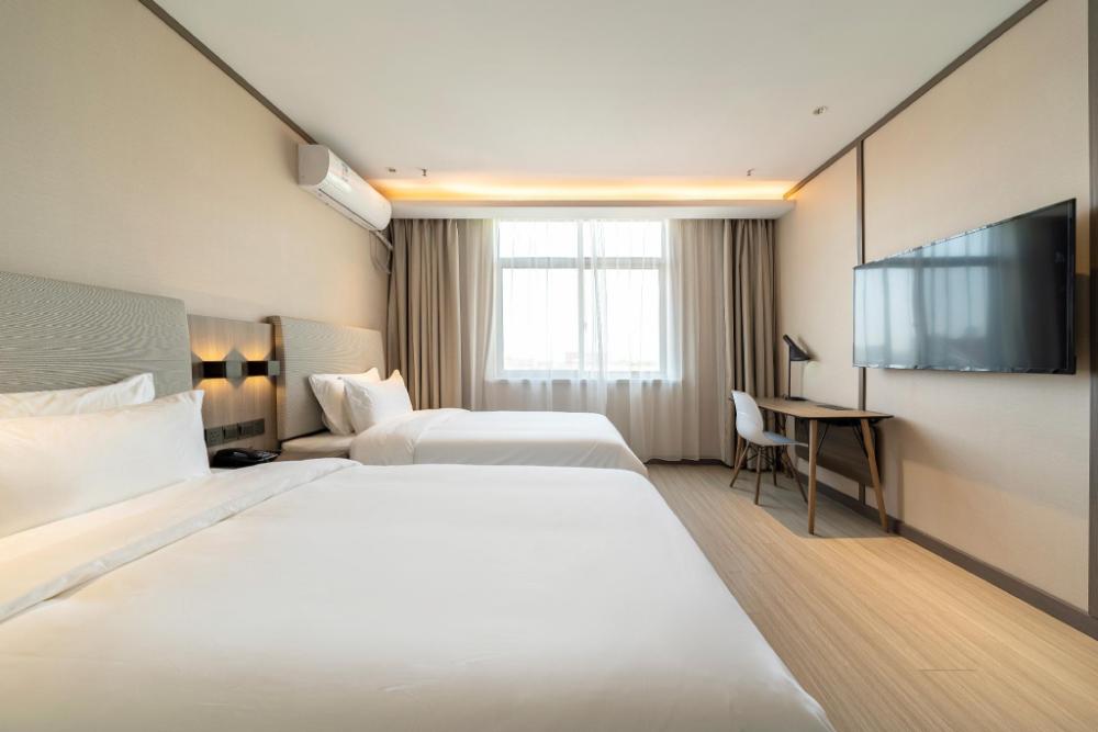 hanting hotel shanghai safari park nanzhu road