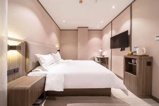 hanting hotel shanghai safari park nanzhu road