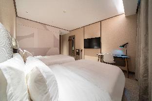 hanting hotel shanghai safari park nanzhu road
