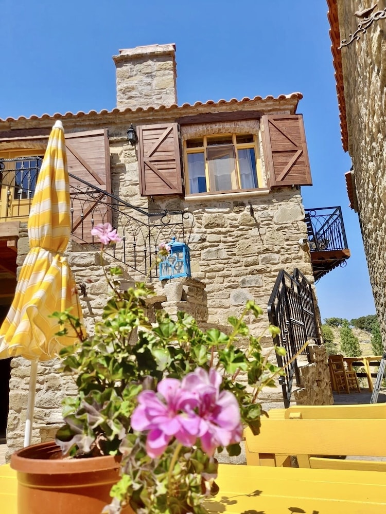 sari keci tas otel