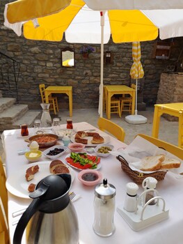 sari keci tas otel