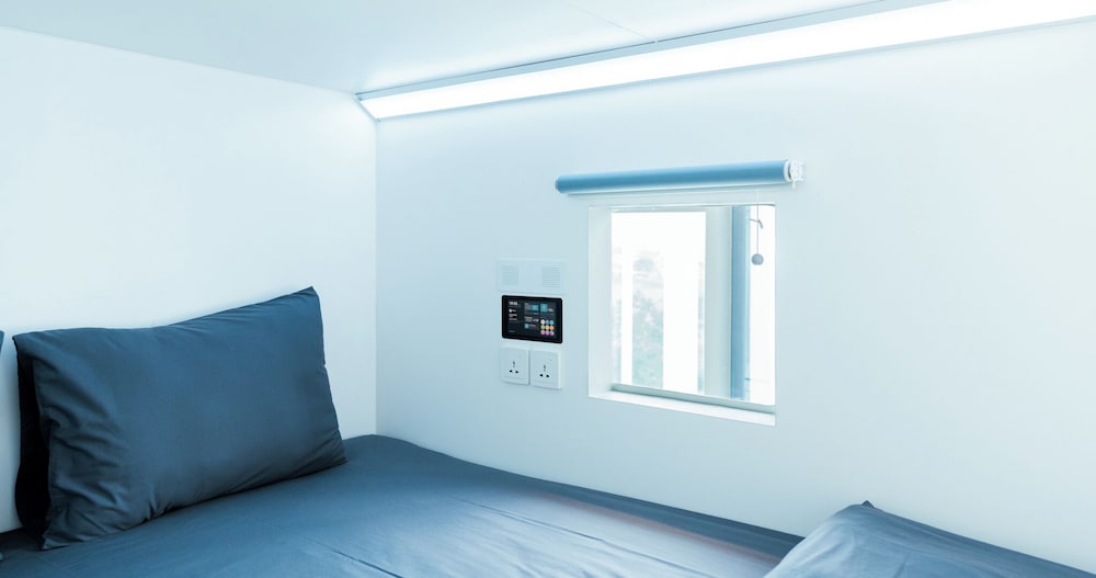 bobobox pods mega mall bekasi