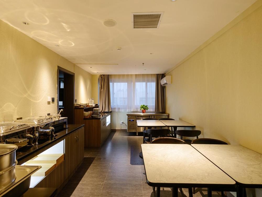 hanting hotel zhengzhou erqi dehua pedestrian street
