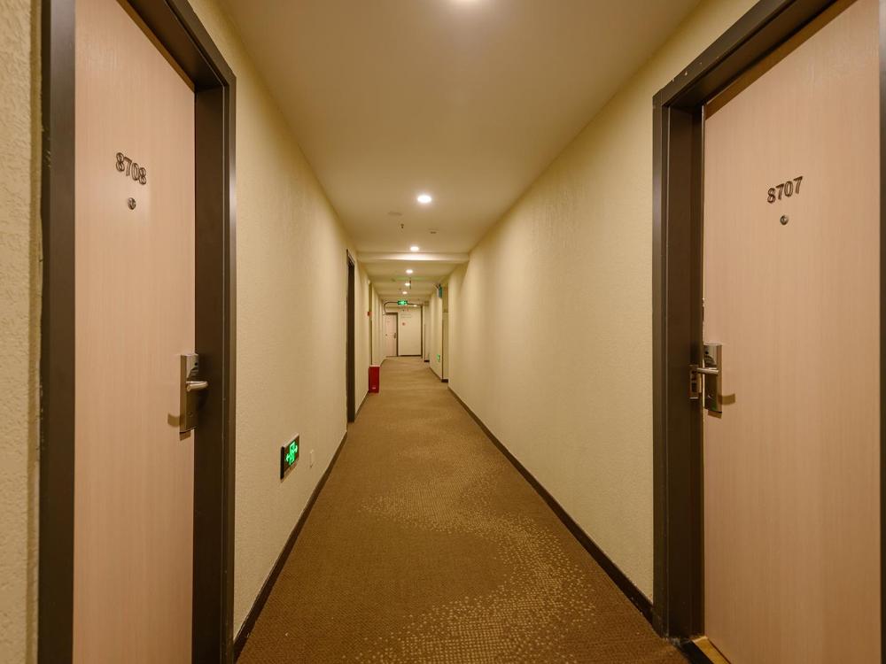 hanting hotel zhengzhou erqi dehua pedestrian street