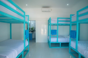 mad monkey kuta lombok