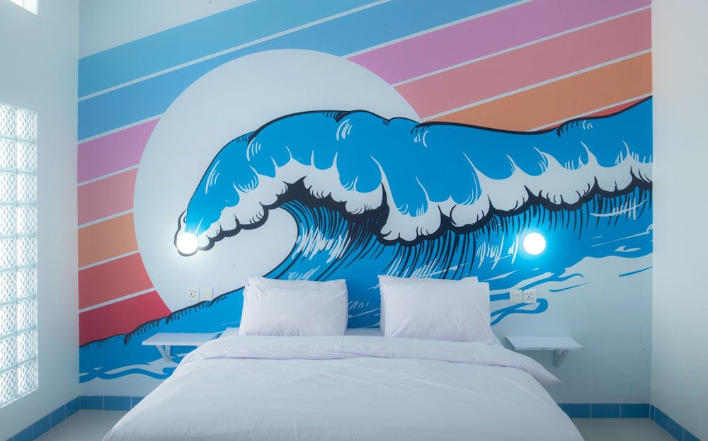 mad monkey kuta lombok