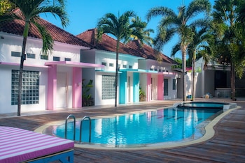 mad monkey kuta lombok