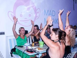 mad monkey kuta lombok
