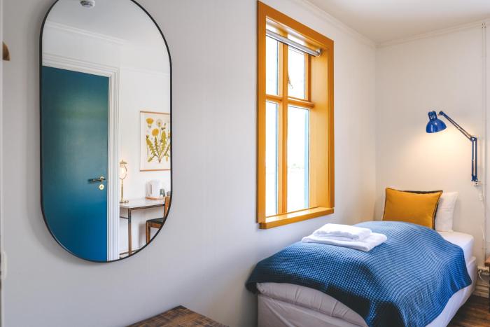 sn fell hotel by aldan