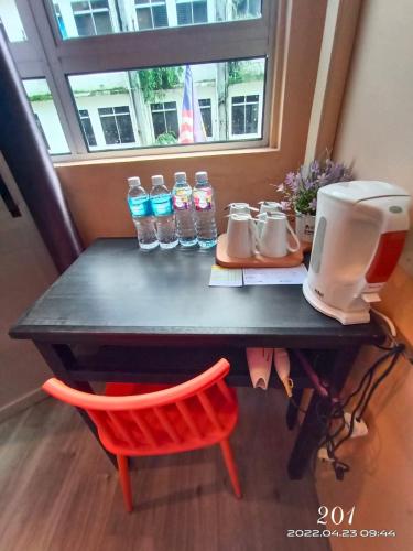 loft pals urbanstay lodge kapit