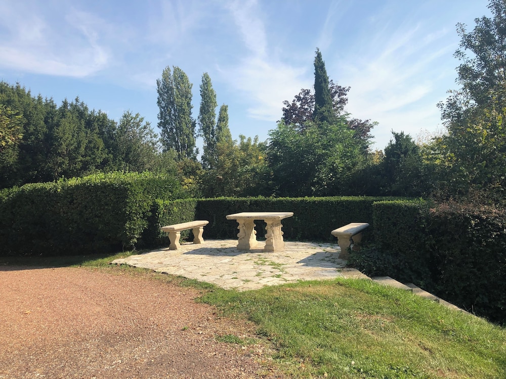 le chateau du prieure