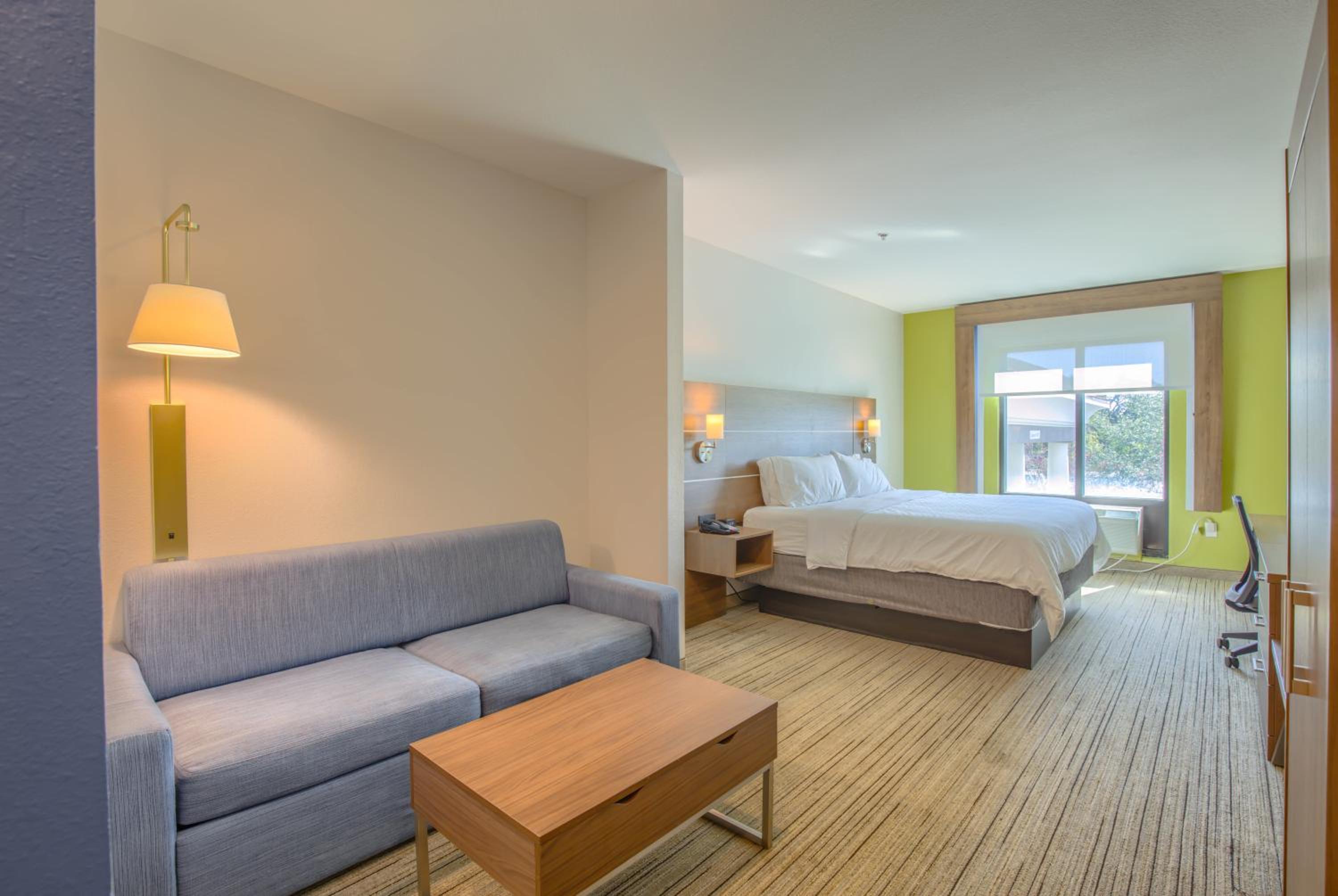 holiday inn express and suites gulf shores by ihg